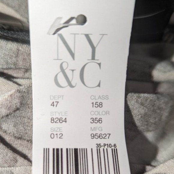 Women's XXL New York & Co Camouflage Blouse w Built-In Face Mask/Turtle Neck Top - Picture 3 of 8